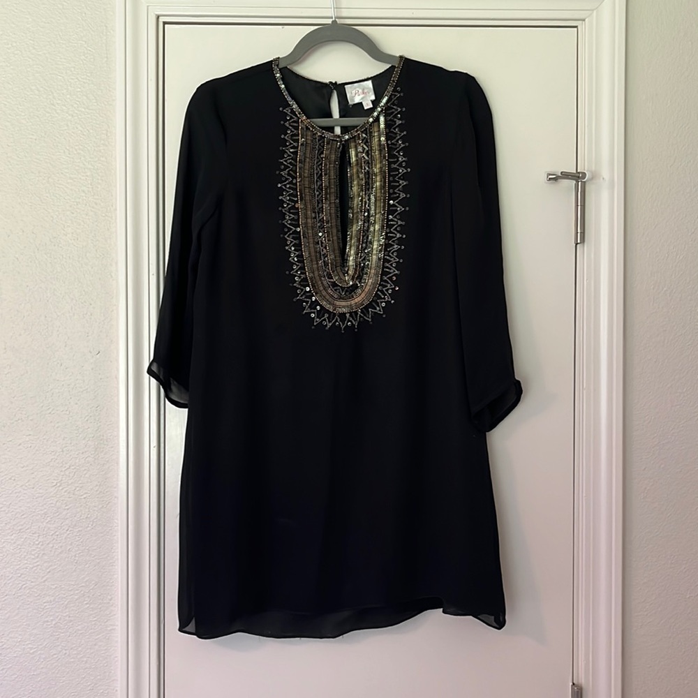 Parker 100% silk short dress with sequined chest. Size small. Black with gold.
